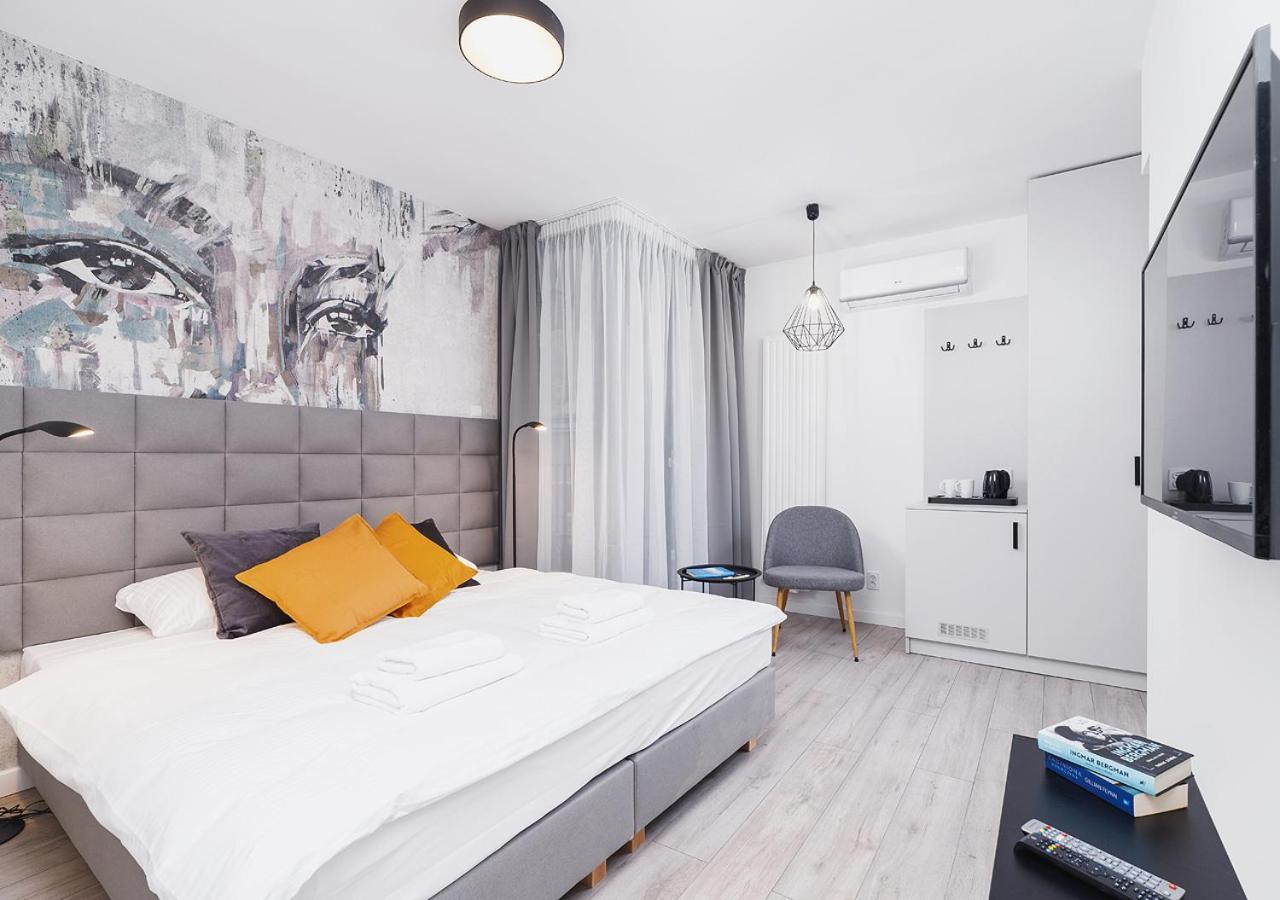 Wow! Aparthotel By Krakowmyplace Экстерьер фото
