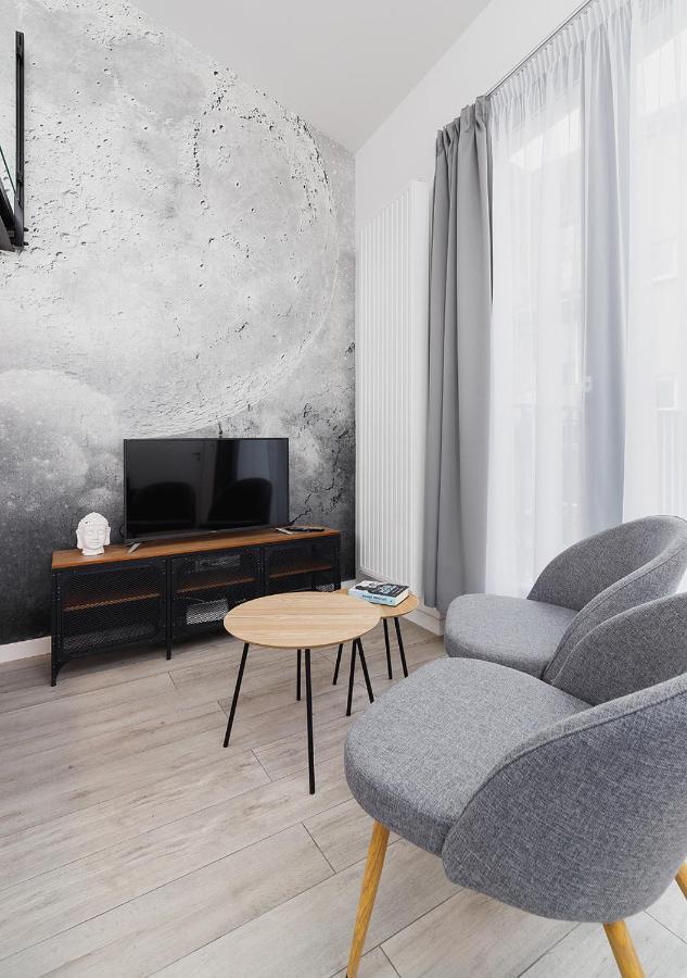 Wow! Aparthotel By Krakowmyplace Экстерьер фото