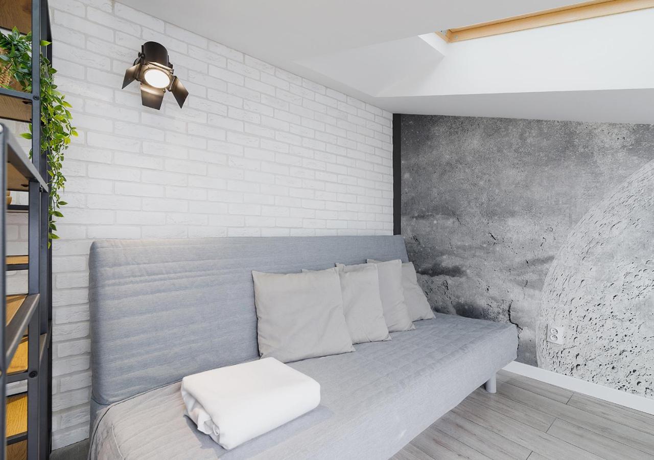 Wow! Aparthotel By Krakowmyplace Экстерьер фото